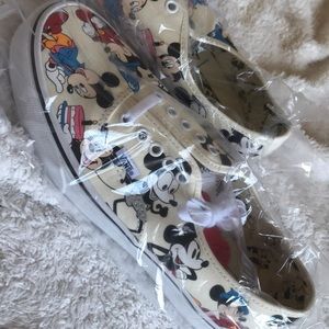 Disney vans.  Mickey Mouse.  BNWT.  Size 10.5/9